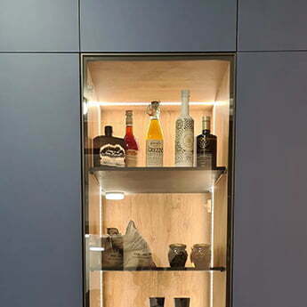 Umirujuća plava kuhinja