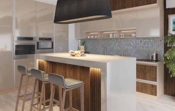 Trpezarija sa kuhinjskim šankom i stolicama