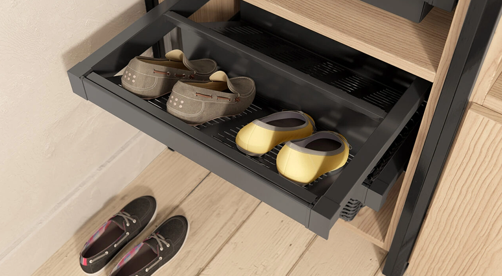 Praktično i funkcionalno dizajniran garderober za moderan dom