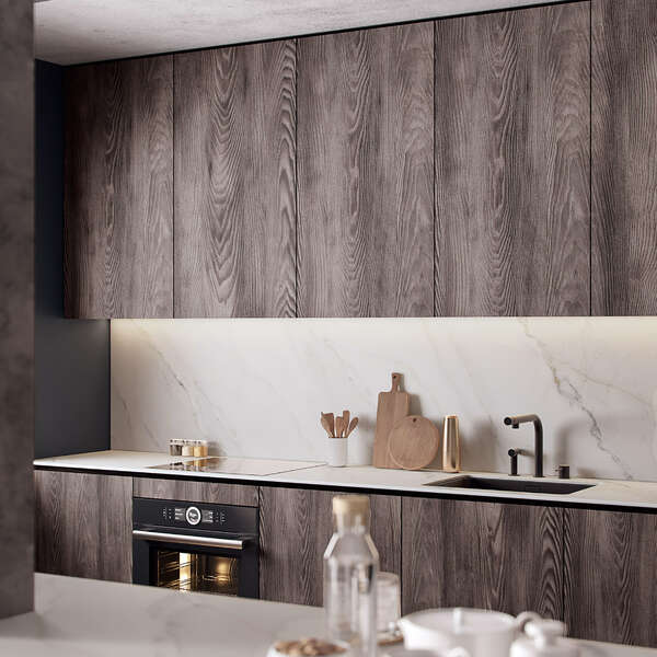 Zidne obloge vs klasične obloge u kuhinji – šta je bolji izbor?