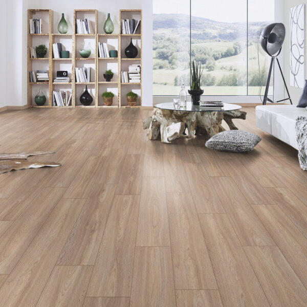 Laminat 8mm pustinjski hrast 8199 1300738_1