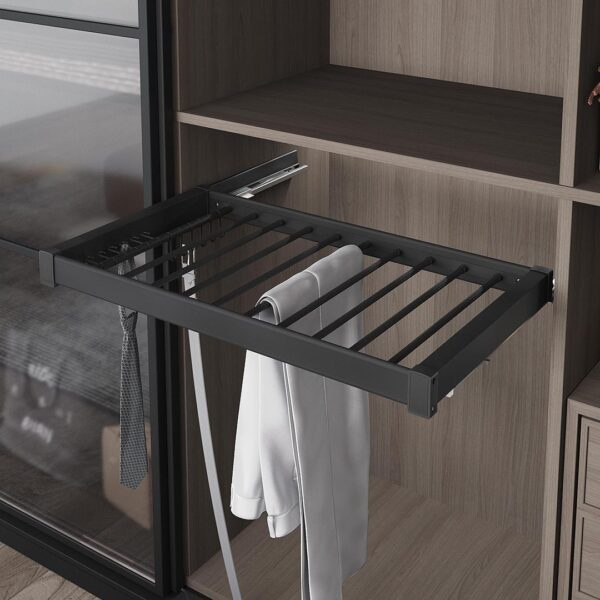 Prednosti izvlačnih polica za pantalone