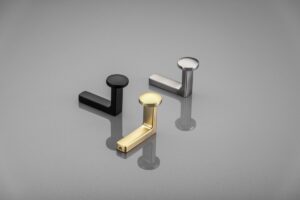 Kuka za čiviluk GTV crna Arco 3490207_04