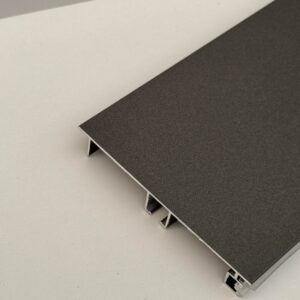 Sokla Volpato alu-antracit 10cm/4m Mod 20. 3421198