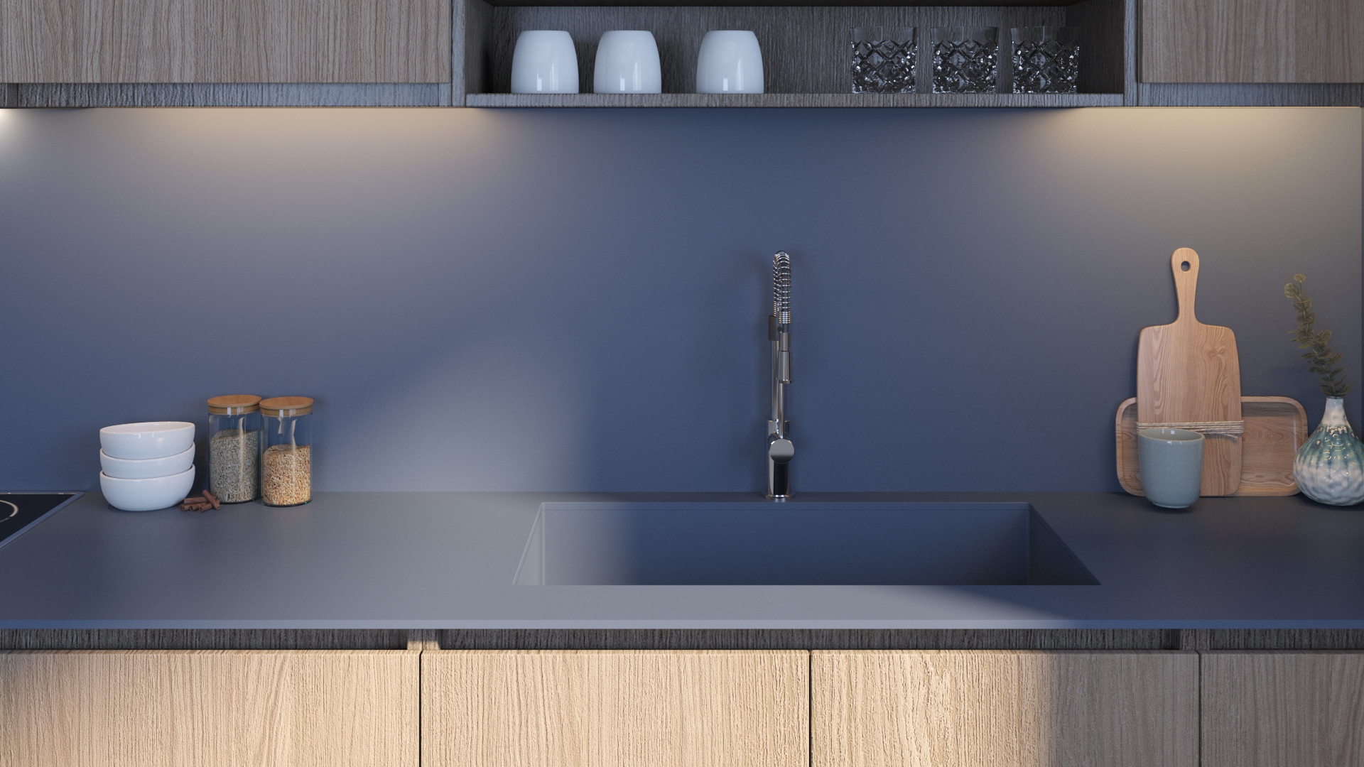 Krupni plan kuhinjske česme i radni deo sa poređanim začinima i daskom. u Teget boji.